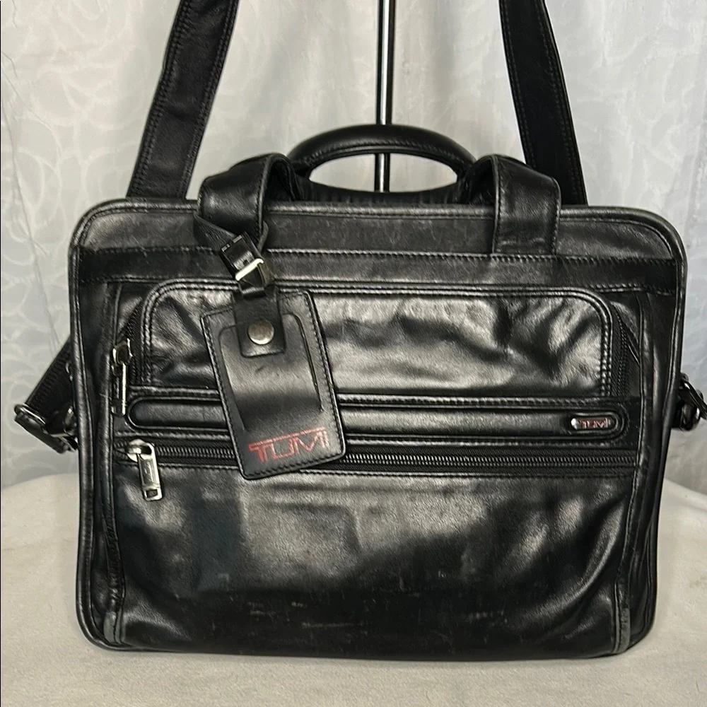 TUMI Rare black Alpha leather laptop briefcase messenger bag. Detach straps.